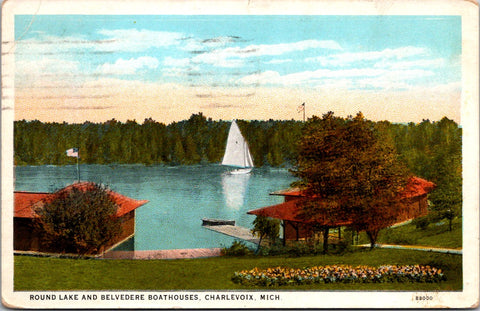 MI, Clarlevoix - Round Lake, Belvedere boathouses - 1929 postcard - SL2288