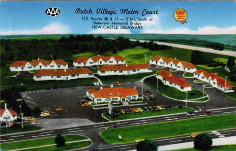 DE, New Castle - Dutch Village Motor Court postcard - 800440
