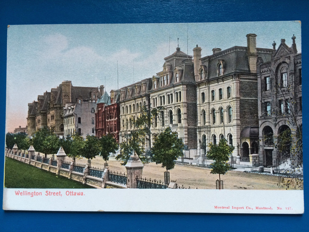 Canada - OTTAWA, ON - Wellington Street postcard - B11416