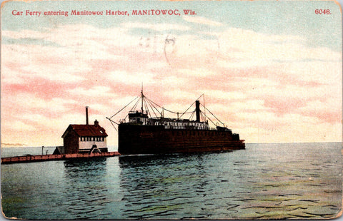 WI, Manitowoc - Car Ferry entering Harbor - 1910 postcard - F17356