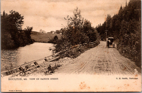 ME, Houlton - Bangor St view, river, horse and buggy etc - Tuck card - J06124