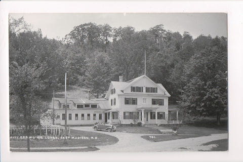 NH, East Madison - _rity Spring Mt Lodge, people in Rumble Seat RPPC - A06007