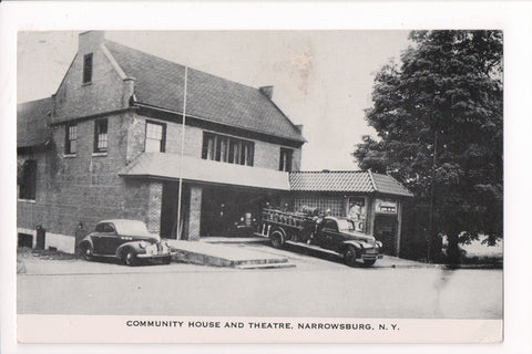 NY, Narrowsburg - Community House and Theatre, Fire truck - MB0252