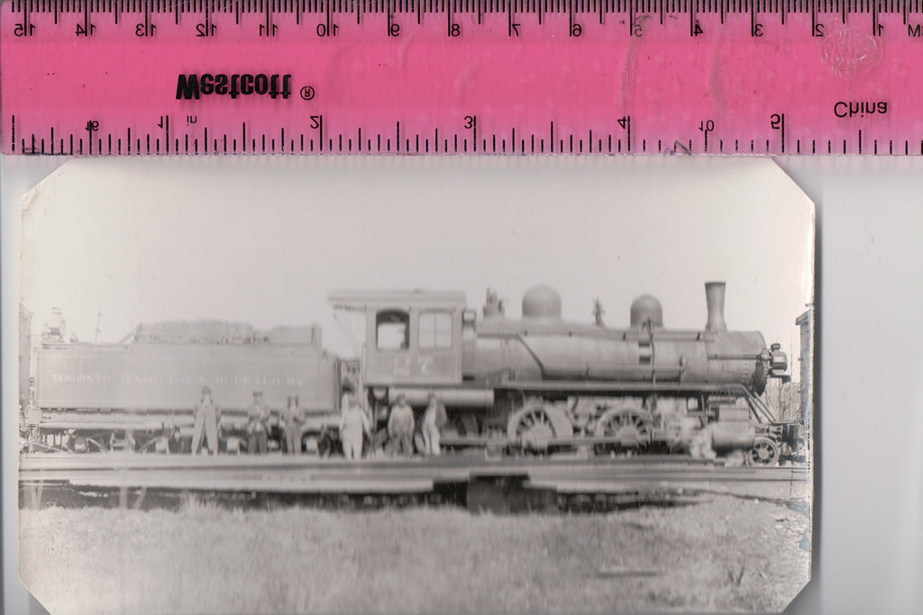 Train - Railroad Engine, Car #27 - Toronto, Hamilton and Baltimore, men - PHOTO