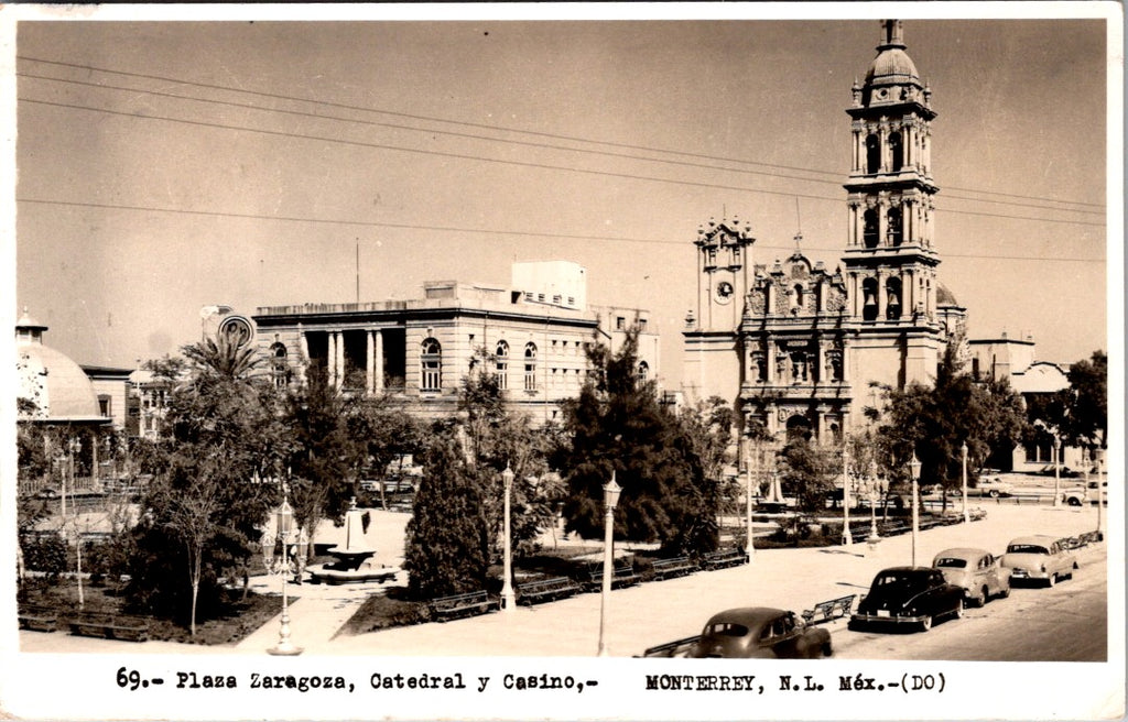 Foreign postcard - MONTEREY, NL, Mexico - Plaza Zaragoza, Catedral RPPC - 2K0042