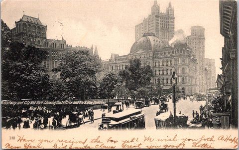 NY, NEW YORK CITY - Broadway, City Hall Park - Geo Hall & Son postcard - 2k0433
