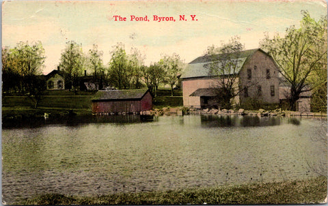 NY, BYRON - The Pond and buildings close up postcard - 2k0534