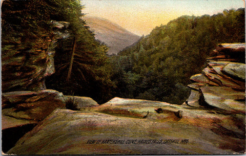 NY, HAINES FALLS - view of Kaaterskill Glove postcard - 2k0646