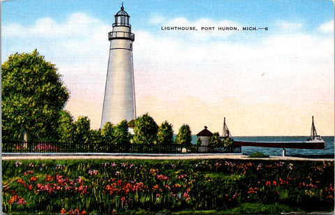 MI, Port Huron - Lighthouse closeup - E C Kropp postcard - 2k1385