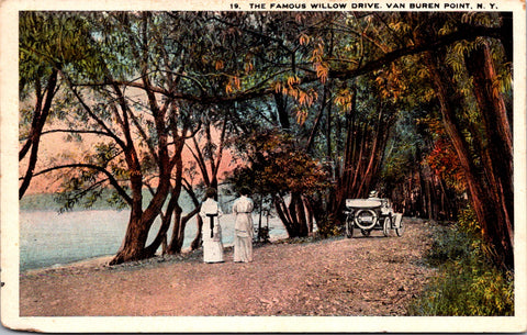 NY, VAN BUREN POINT - Willow Drive, car, ladies (original SOLD) 2k1642