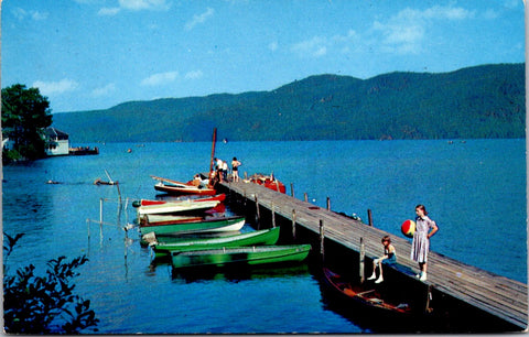 NY, LAKE GEORGE - Silver Bay Assoc boat dock - Silver Bay, NY postcard - 2k1662