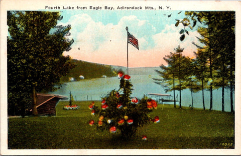 NY, EAGLE BAY - Fourth Lake shoreline postcard - 405018