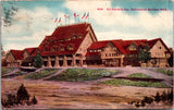 WY, YELLOWSTONE - Old Faithful Inn close up, Yellowstone Park postcard - 700056