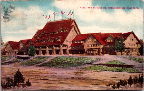 WY, YELLOWSTONE - Old Faithful Inn close up, Yellowstone Park postcard - 700056