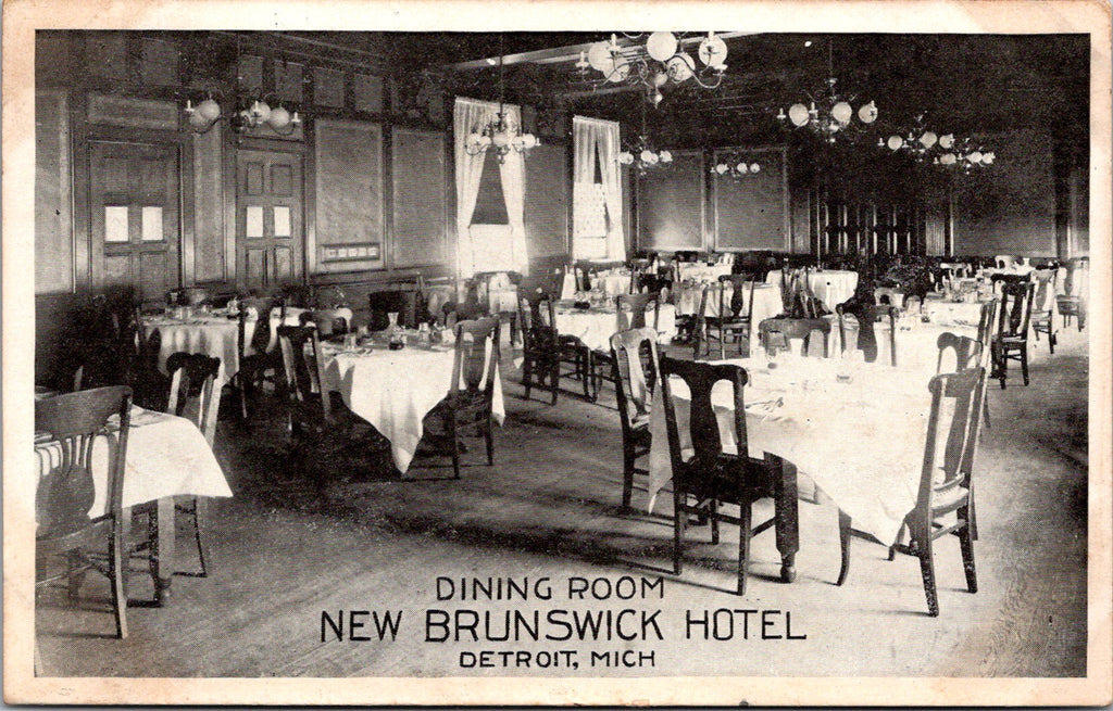 MI, DETROIT - New Brunswick Hotel dining room with rates postcard - A06157