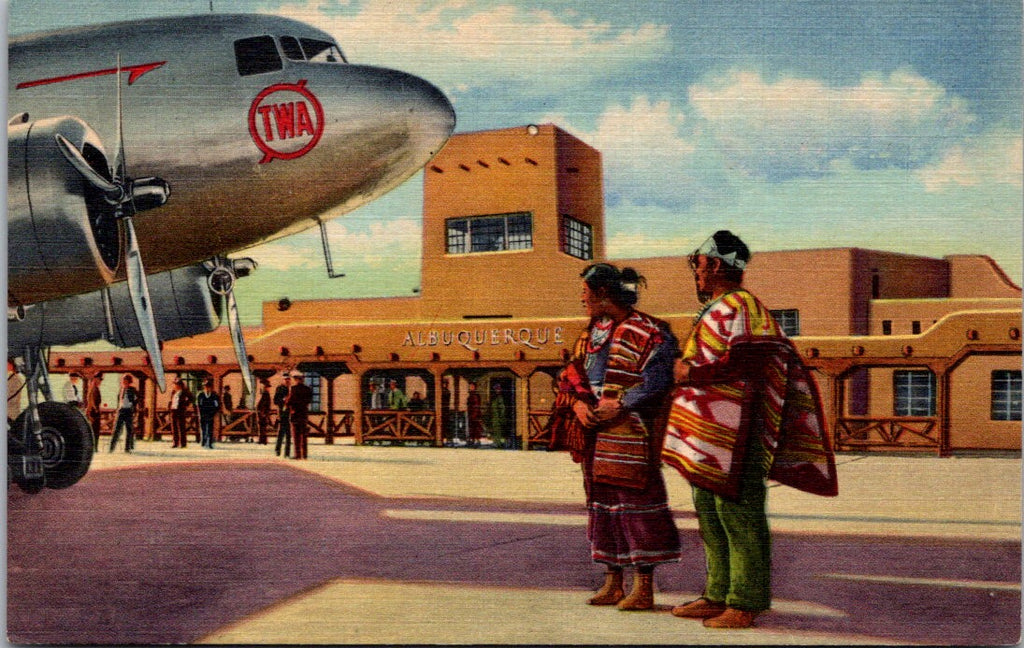 NM, ALBUQUERQUE - Municipal Airport, TWA plane, People postcard - A06864