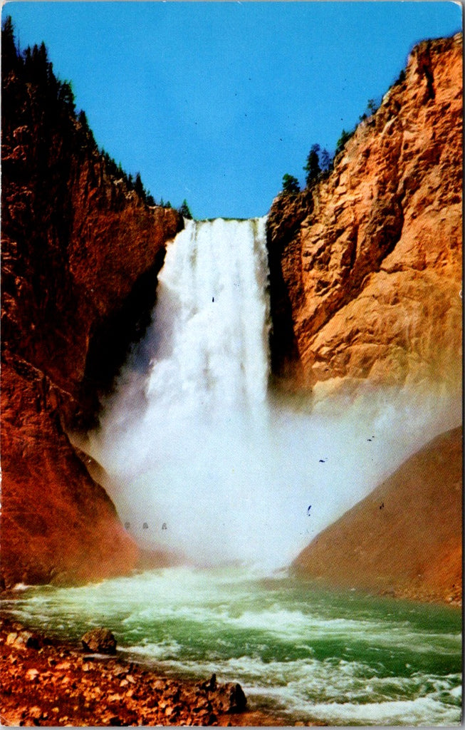 WY, YELLOWSTONE - Lower Falls close-up, Yellowstone Park postcard - A07363