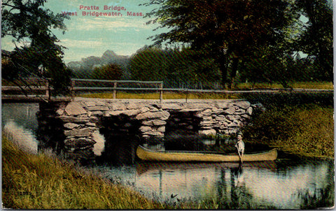 MA, WEST BRIDGEWATER - Pratts Bridge, man in canoe postcard - A09070