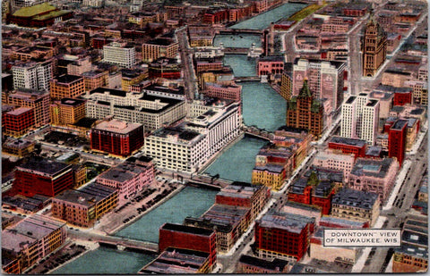 WI, MILWAUKEE - Bird eye View of Downtown - 1941 postcard - A17087