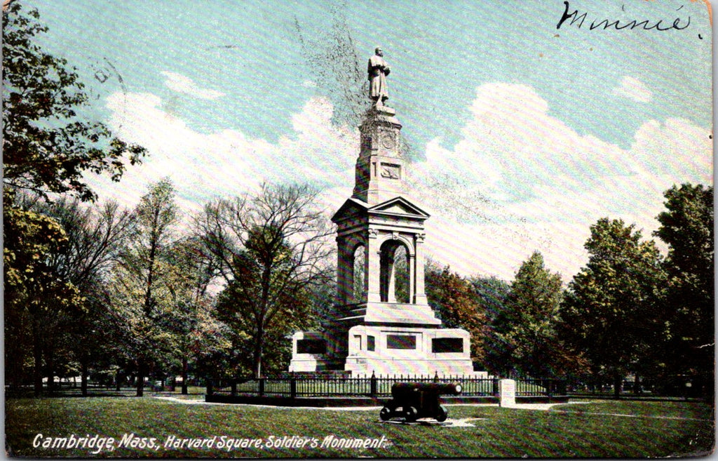 MA, CAMBRIDGE - Harvard Sq, Soldier Monument, canon postcard - A17102