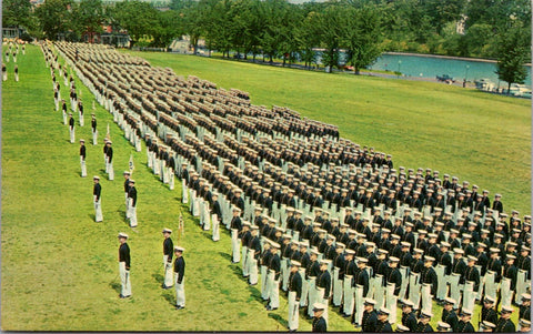 MD, ANNAPOLIS - US Naval Academy Dress Parade postcard - A19316