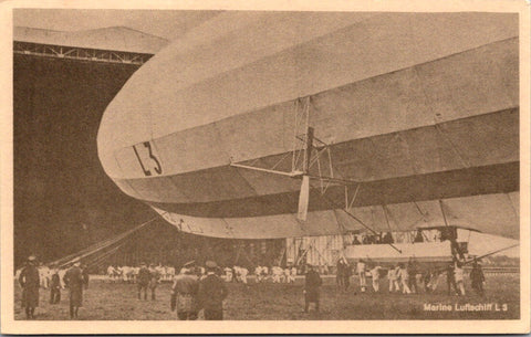 Zeppelin postcard - Marine Luftschiff L3 close up - A19355