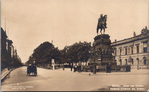 Foreign postcard - BERLIN, Germany - statue of Frederick the Great RPPC - A19557