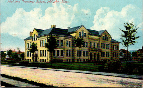 MA, HOLYOKE - Highland Grammar School - 1912 postcard - B11433