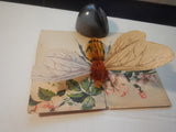 Greetings - Bee, Hornet, Wasp large wings & honeycomb body - pop up - B17114