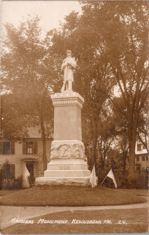 ME, KENNEBUNK - Soldiers monument closeup RPPC postcard - BP0057