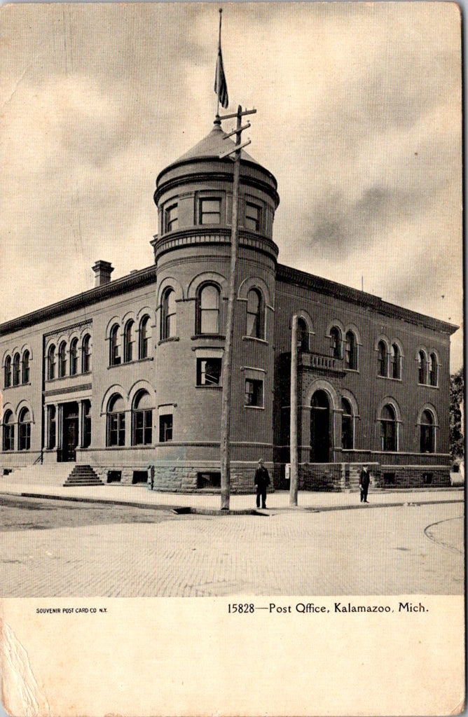 MI, Kalamazoo - Post Office postcard - C08202