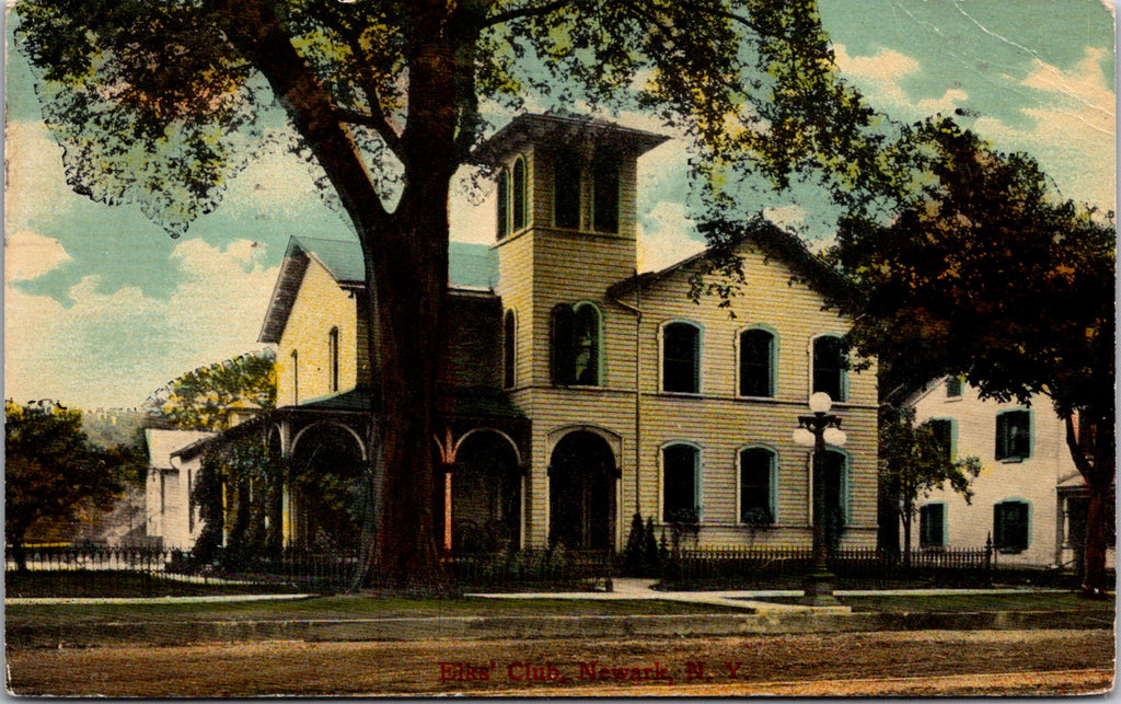 NY, NEWARK - Elks Club building postcard - CP0706