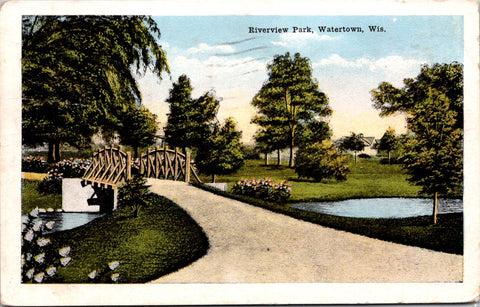 WI, WATERTOWN - Riverview Park, small bridge - 1925 postcard - D04067