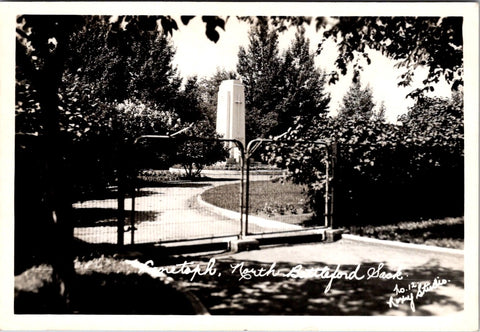 Canada - NORTH BATTLEFORD, SK - Cenetoph, Roxy Studios RPPC - D05020