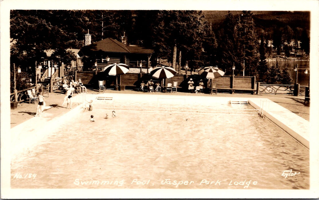 Canada - JASPER, AB - Jasper Park Lodge swimming pool RPPC - D05026