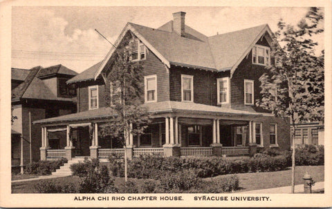 NY, SYRACUSE - Alpha Chi Rho Chapter House at university postcard - D17333