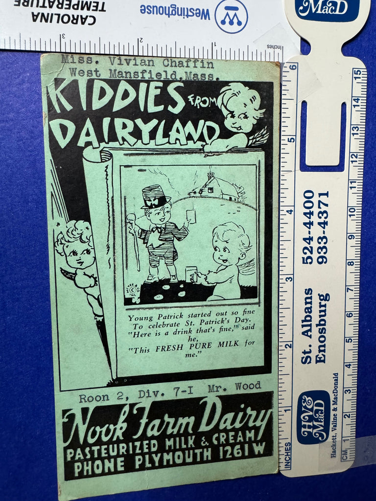 MA, Plymouth - Nook Farm Dairy - advertising blotter - D17409