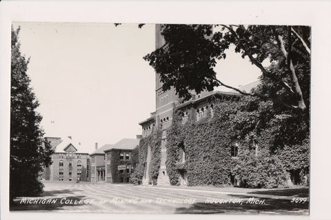 MI, HOUGHTON- Michigan College of Mining and Technology RPPC postcard - E03045