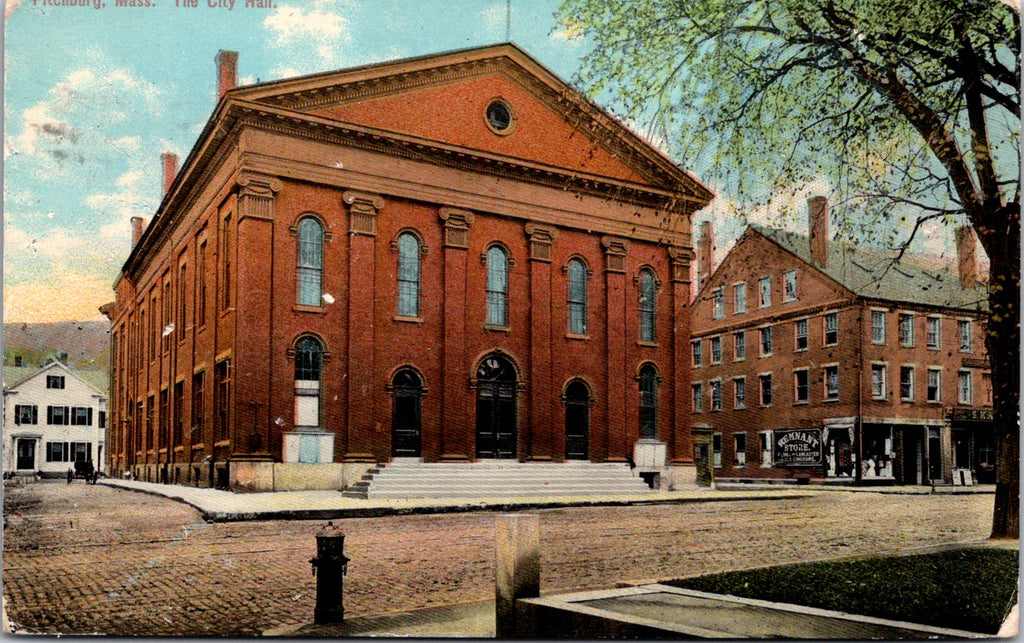 MA, Fitchburg - City Hall, Remnant store - 1911 postcard - E09136