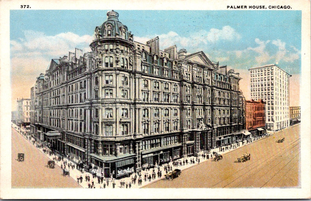 IL, CHICAGO - Palmer House Hotel building postcard