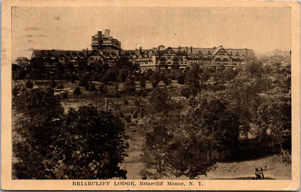 NY, BRIARCLIFF MANOR - Briarcliff Lodge - A M Simon postcard - E23033