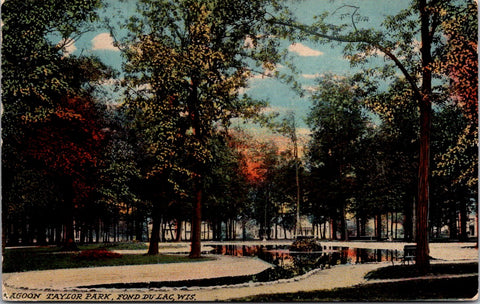 WI, FOND du LAC - Lagoon Taylor Park postcard - E23098