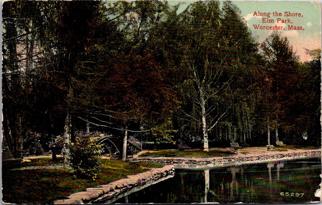 MA, WORCESTER - Elm Park, shore, bridge, benches - 1917 postcard - E23111