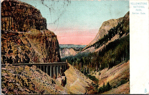 WY, YELLOWSTONE - Golden Gate, Yellowstone Park postcard - E23617