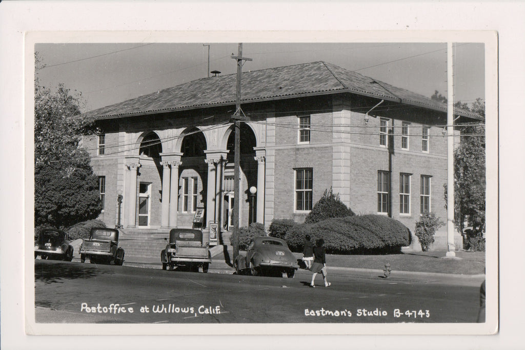 CA, WILLOWS - Post Office - Eastman Studio real photo postcard - F23030
