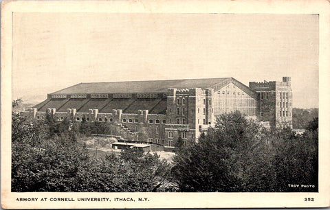 NY, ITHACA - Cornell University Armory - vintage postcard - GR0044