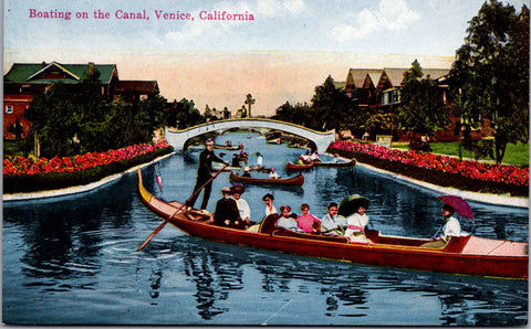 CA, Venice - Canal view with long boats and passengers postcard - GR0133