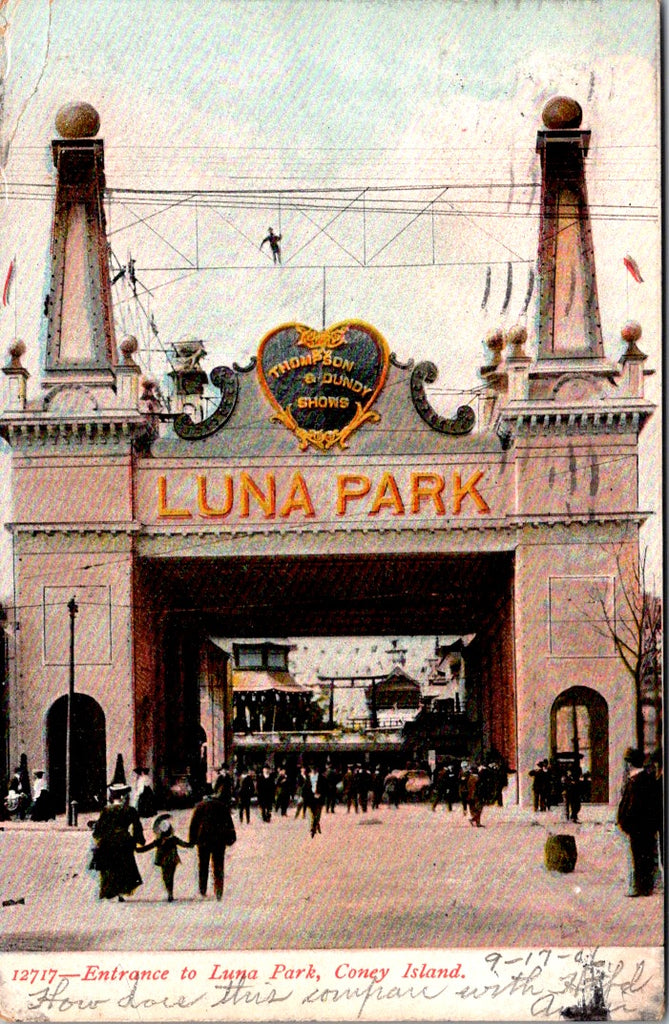 NY, CONEY ISLAND - entrance to Luna Park, Thompson & Dundy Shows sign - H03027