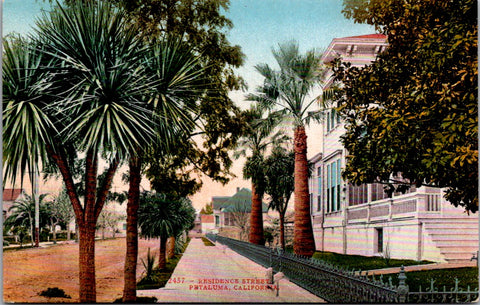 CA, PETALUMA - Residence Street - Edw H Mitchell postcard - J03146