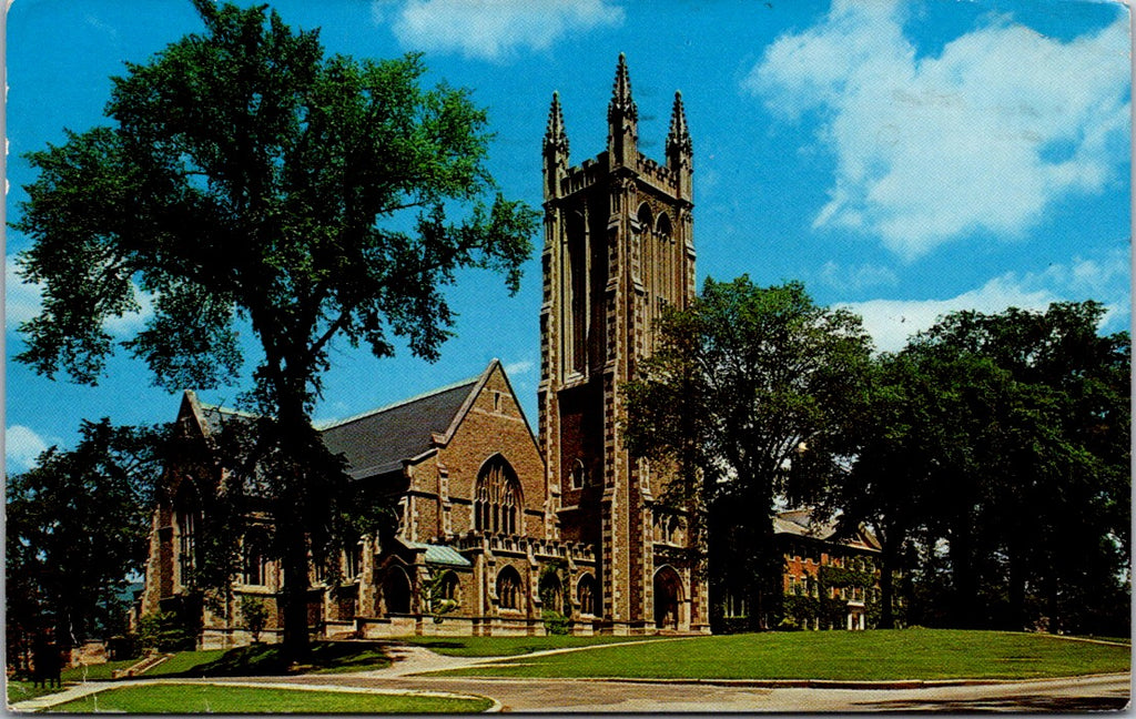 MA, WILLIAMSTOWN - Thompson Memorial Chapel postcard - MA0112